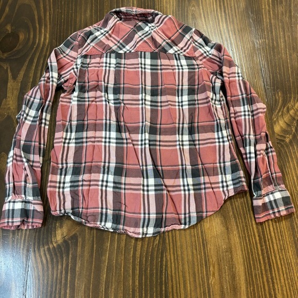 🔥 Bongo Women's Plaid Button-Up Shirt Red Black White‎ Long Sleeve Size M - Picture 6 of 7